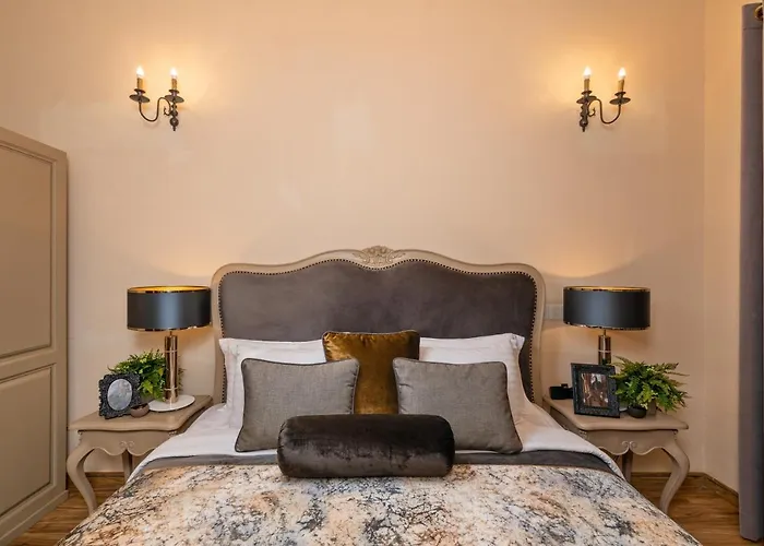Clove Villa